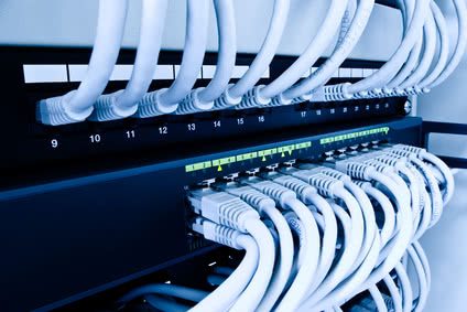 Professionelle Netzwerkverkabelung und Patchpanel Installation - FIVO e.U.
